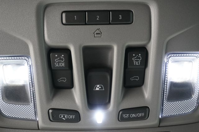 2022 GMC Sierra 3500HD 4WD Crew Cab 159" Denali - 23039653 - 28