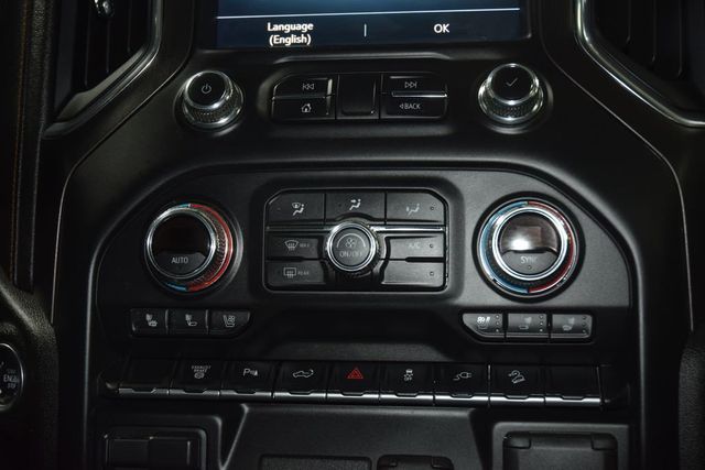 2022 GMC Sierra 3500HD AT4 - 22993596 - 35