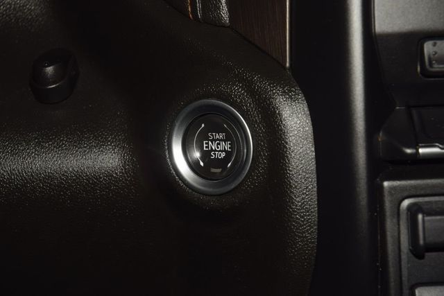 2022 GMC Sierra 3500HD AT4 - 22993596 - 37