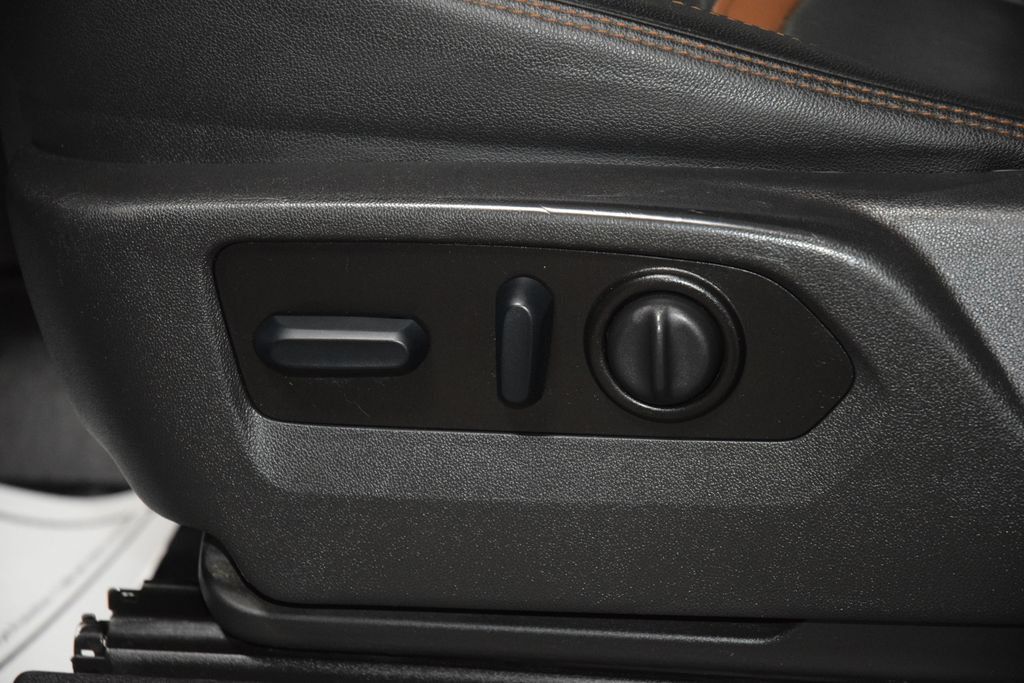 2022 GMC Sierra 3500HD AT4 - 22993596 - 43