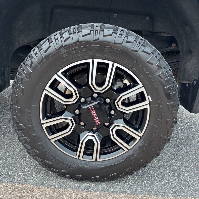 2022 GMC Sierra 3500HD AT4 - 23055381 - 12