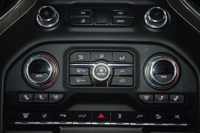 2022 GMC Sierra 3500HD Denali Ultimate Z71 Lifted - 22955159 - 29