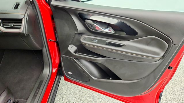 2022 GMC Terrain AWD 4dr AT4 with Infotainment Package II Pro Safety Plus Package - 22971205 - 24