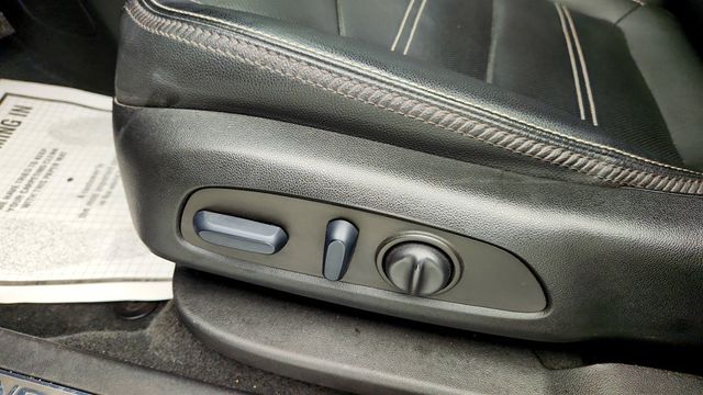 2022 GMC Terrain AWD 4dr Denali w/ SkyScape Power Sunroof & Molded Assist Steps - 22995718 - 11