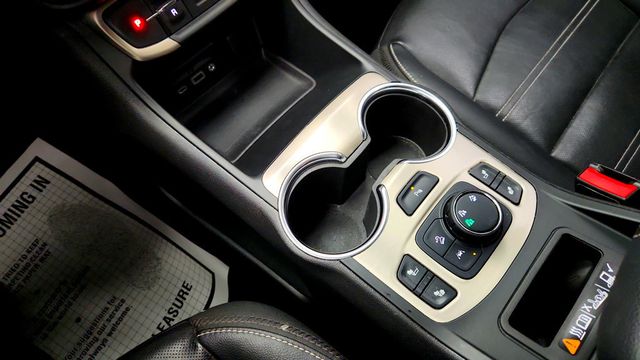 2022 GMC Terrain AWD 4dr Denali w/ SkyScape Power Sunroof & Molded Assist Steps - 22995718 - 16