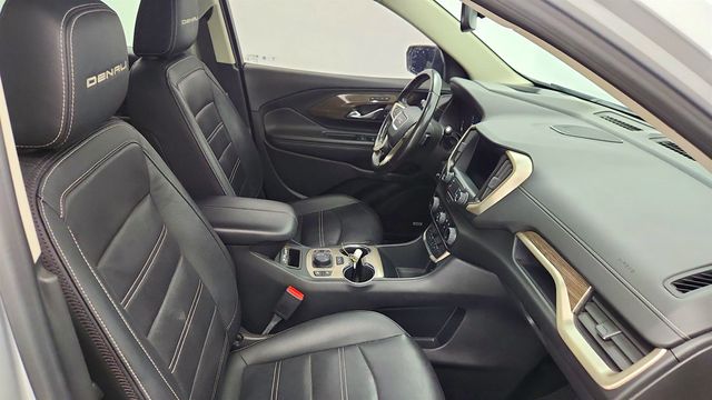 2022 GMC Terrain AWD 4dr Denali w/ SkyScape Power Sunroof & Molded Assist Steps - 22995718 - 24