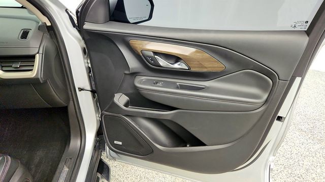 2022 GMC Terrain AWD 4dr Denali w/ SkyScape Power Sunroof & Molded Assist Steps - 22995718 - 26