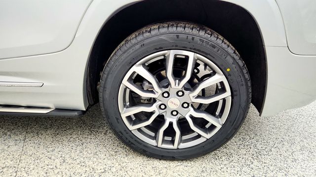 2022 GMC Terrain AWD 4dr Denali w/ SkyScape Power Sunroof & Molded Assist Steps - 22995718 - 8