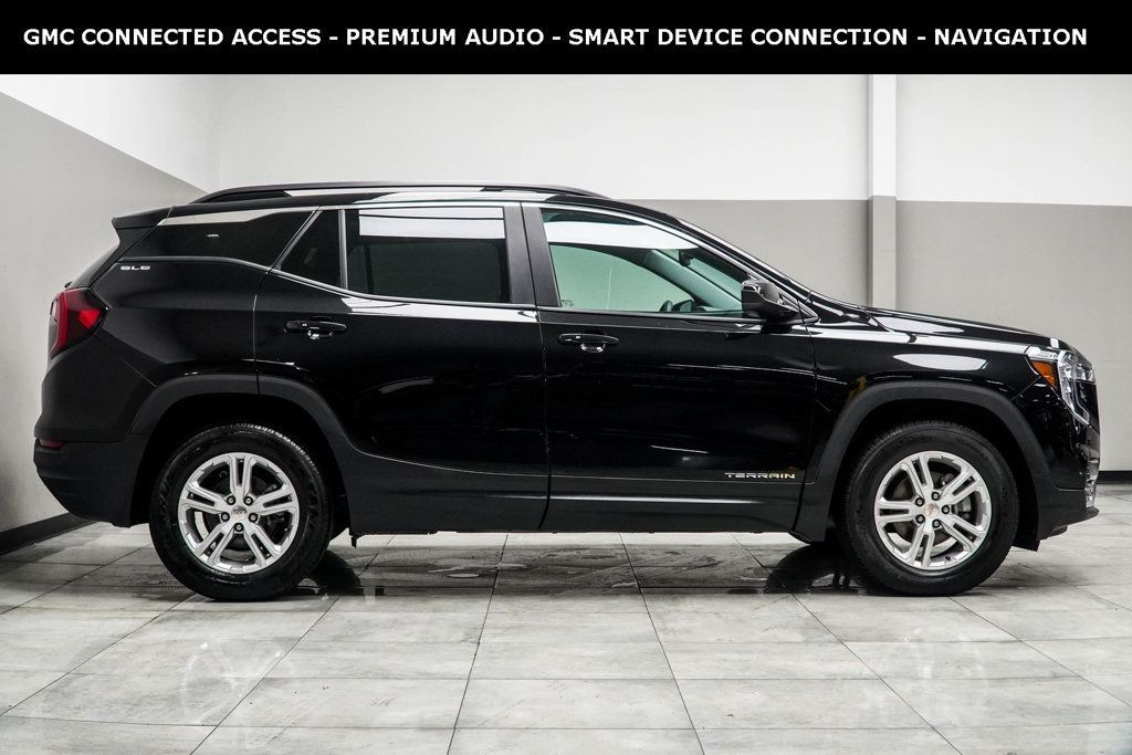 2022 Gmc Terrain SLE photo 2