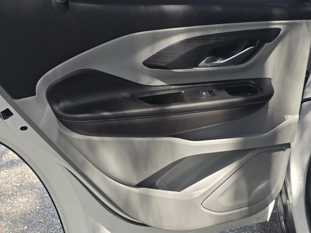 2022 GMC Terrain FWD 4dr SLE - 23069898 - 27