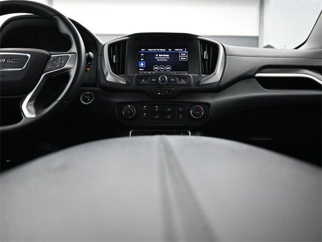 2022 Gmc Terrain SLE photo 13