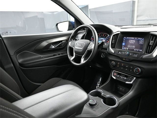 2022 Gmc Terrain SLE photo 16