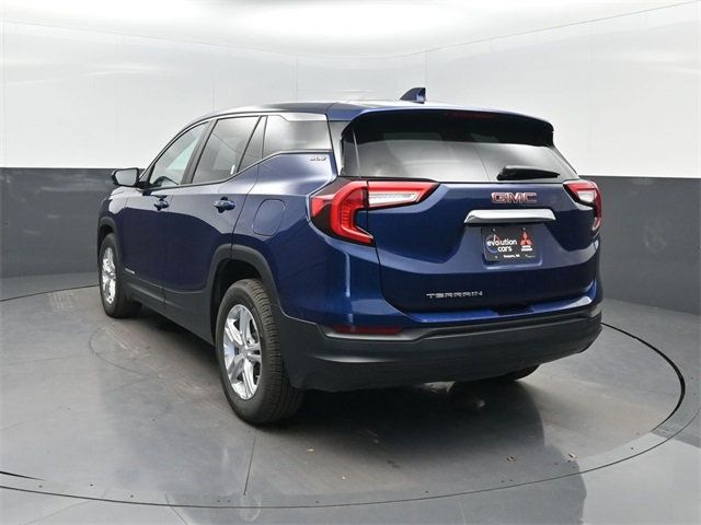 2022 Gmc Terrain SLE photo 3