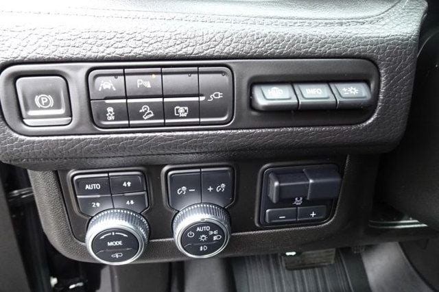 2022 GMC Yukon 4WD 4dr Denali - 22943191 - 19