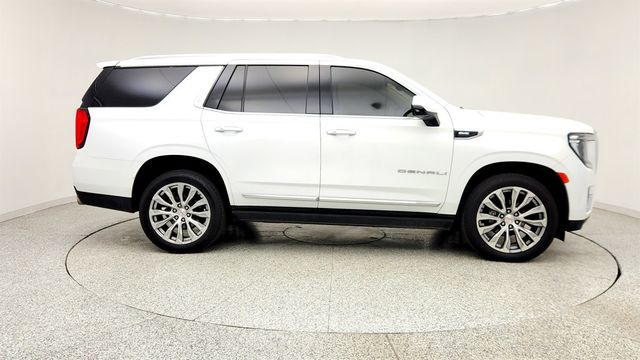 2022 GMC Yukon 4WD 4dr Denali w/ 22in Wheels, Power Steps & Panoramic Sunroof - 23019623 - 3