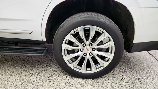 2022 GMC Yukon 4WD 4dr Denali w/ 22in Wheels, Power Steps & Panoramic Sunroof - 23019623 - 8