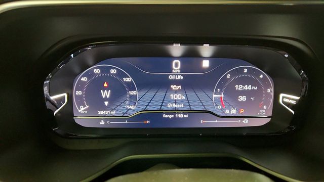 2022 GMC Yukon 4WD 4dr Denali w/ 22'' Wheels, Advanced Tech Pkg & Pano. Sunroof - 22999431 - 14