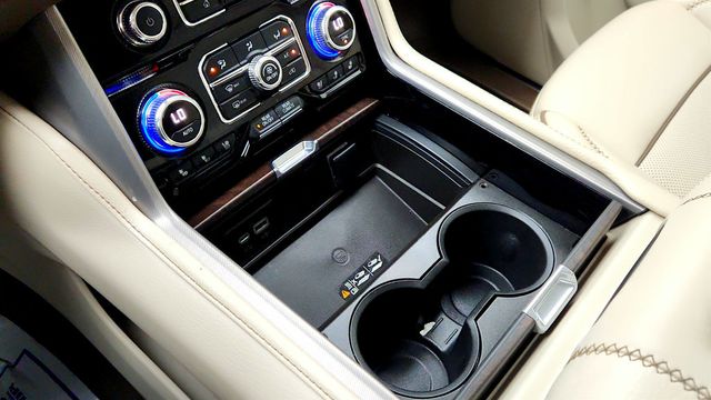 2022 GMC Yukon 4WD 4dr Denali w/ 22’’ Wheels, Power Steps & Panoramic Sunroof - 23019623 - 16