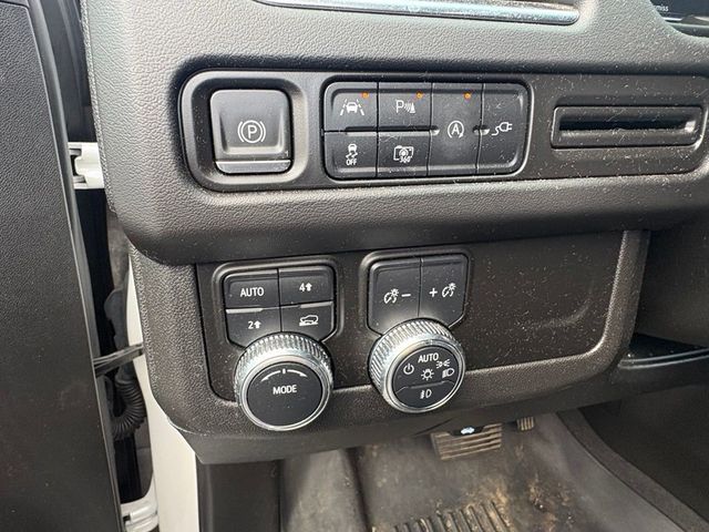 2022 GMC Yukon 4WD 4dr SLT - 23061222 - 9