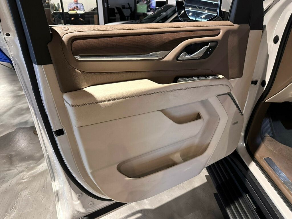 2022 GMC Yukon 4WD/DenaliUltimatePkg/PanoRoof/AirRideSuspension/Htd&CldSeats - 22935486 - 9
