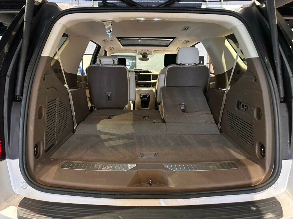 2022 GMC Yukon 4WD/DenaliUltimatePkg/PanoRoof/AirRideSuspension/Htd&CldSeats - 22935486 - 18