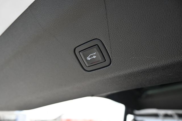 2022 GMC Yukon 4WD SLT Luxury Pkg - 22926755 - 19