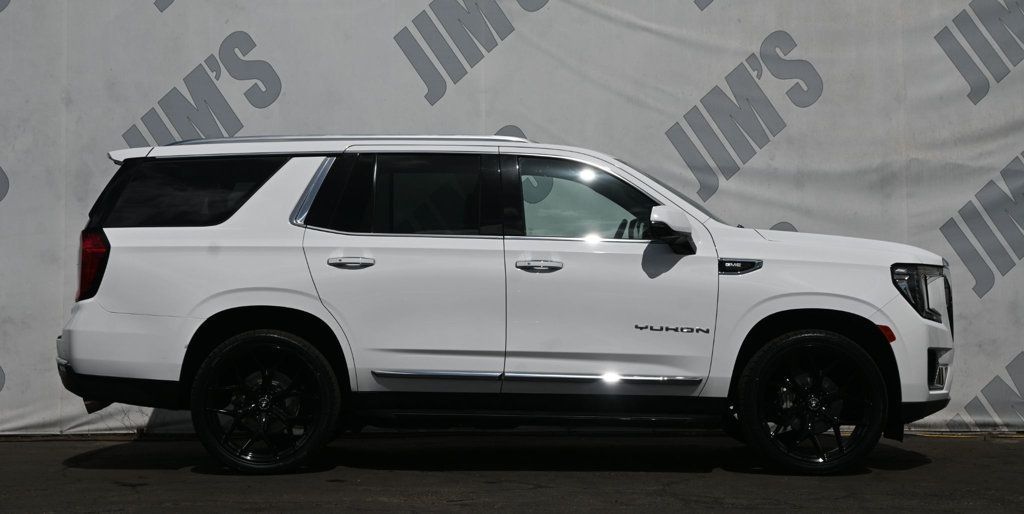 2022 Gmc Yukon SLT photo 3