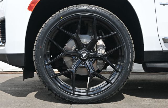 2022 GMC Yukon 4WD SLT Luxury Pkg - 22926755 - 6