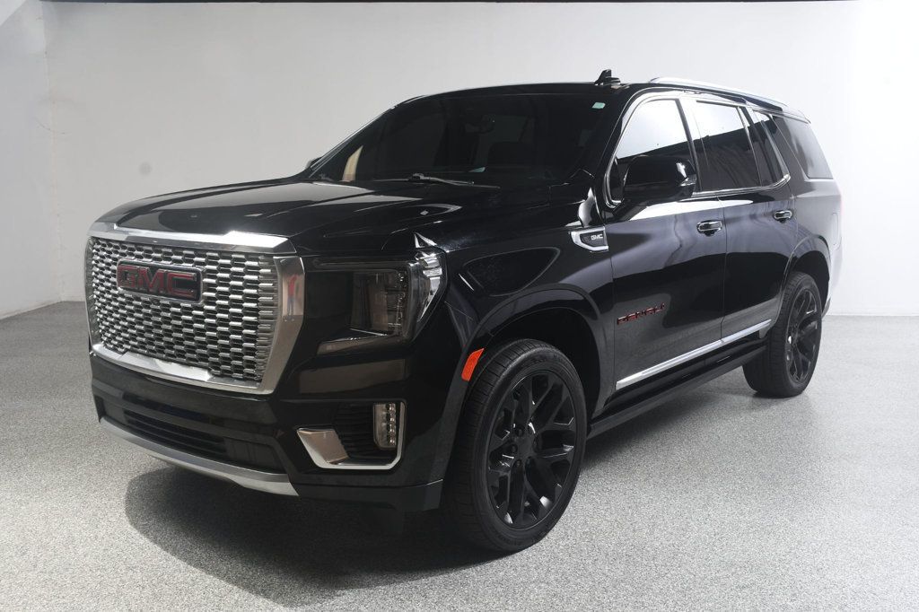 GMC Yukon photo 2