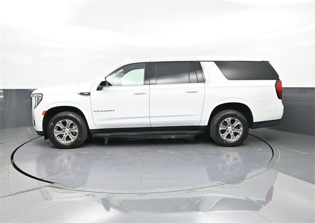 2022 Gmc Yukon XL SLE photo 2
