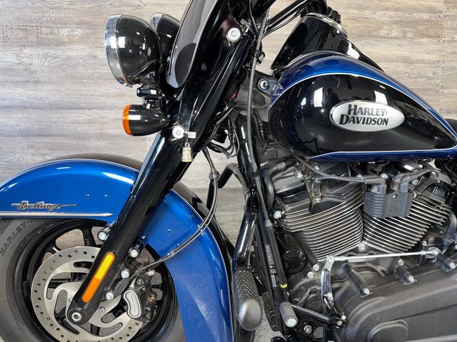2022 Harley-Davidson FLHCS Heritage Classic 114 One Owner! - 22971404 - 14