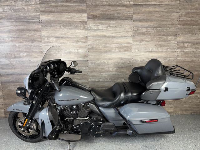 2022 Harley-Davidson FLHTK Ultra Limited SUPER CLEAN! - 23010368 - 10