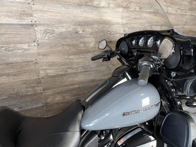 2022 Harley-Davidson FLHTK Ultra Limited SUPER CLEAN! - 23010368 - 7
