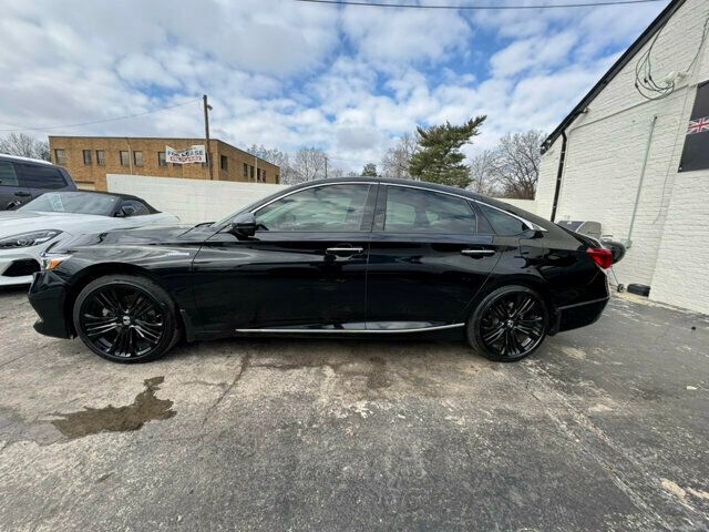 2022 Honda Accord Hybrid LocalTrade/Touring/Heated&CooledSeats/BlindSpotMonitor/BackupCam - 22742028 - 1