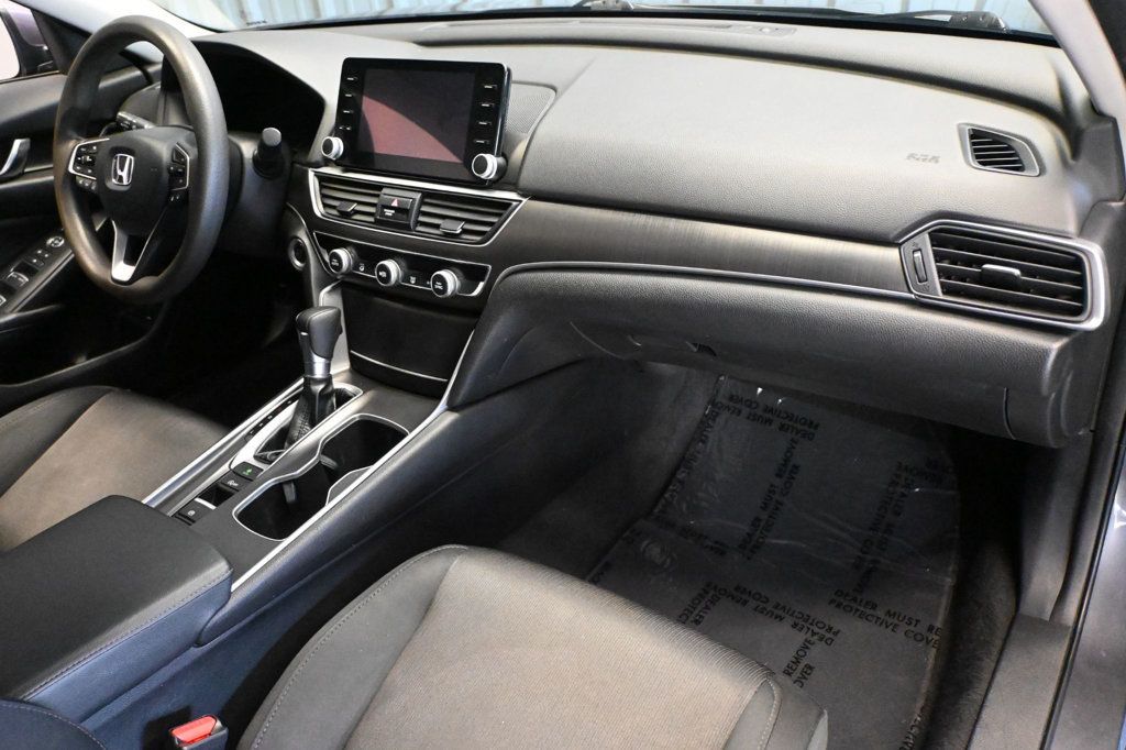 Honda Accord photo 10