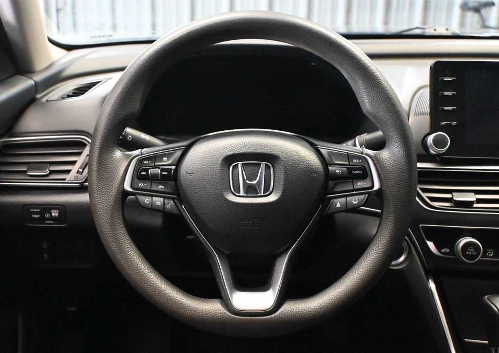 Honda Accord photo 11