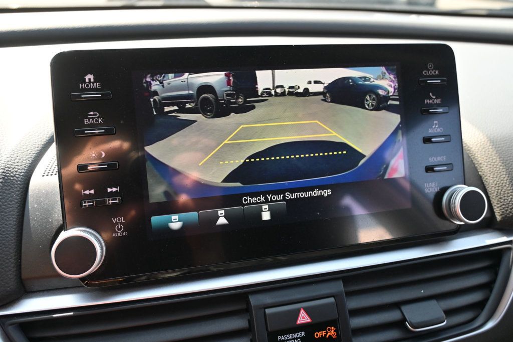 Honda Accord photo 13