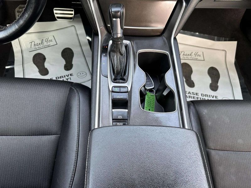 2022 Honda Accord Sedan Sport 1.5T CVT - 23014706 - 18