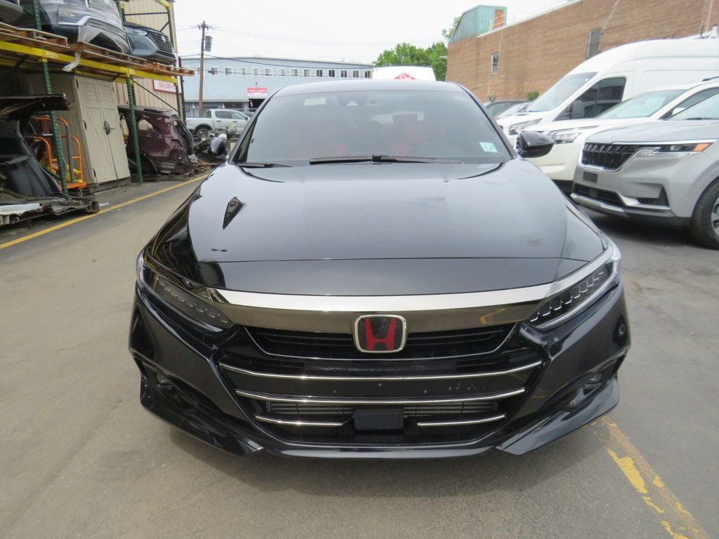 2022 Honda Accord Sport 2.0T photo 2