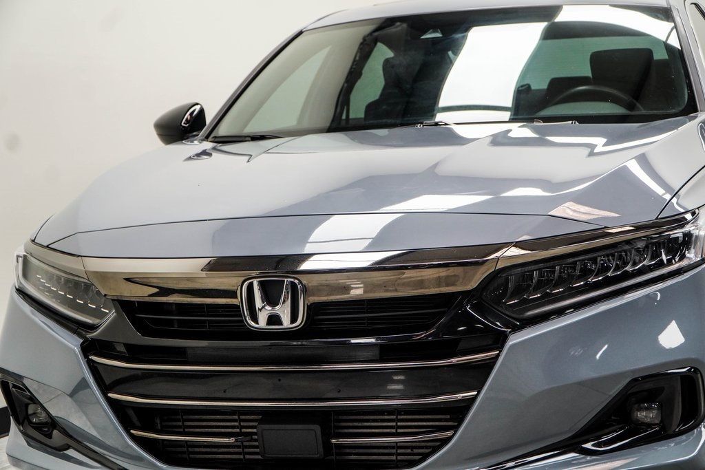 2022 Honda Accord Sport 2.0T photo 2