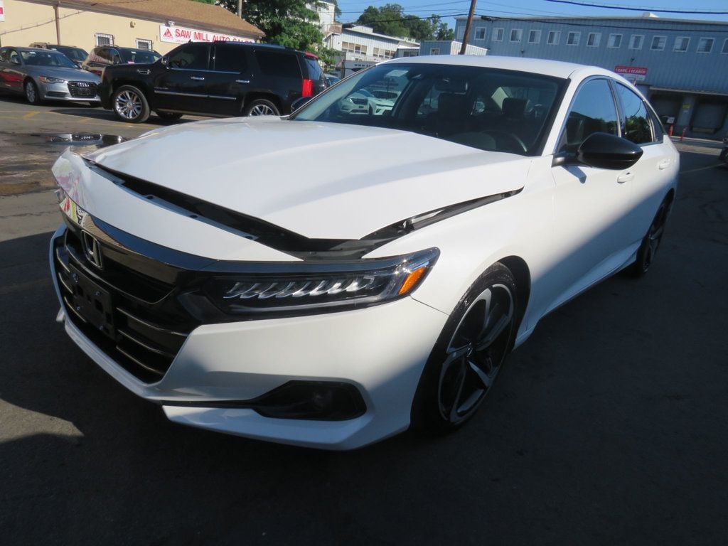 2022 Honda Accord Sport SE's photo