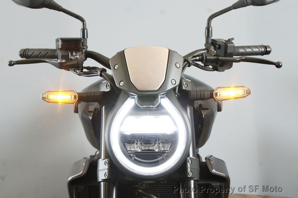 2022 Honda CB1000R ABS Black Edition One Owner! - 22790169 - 23