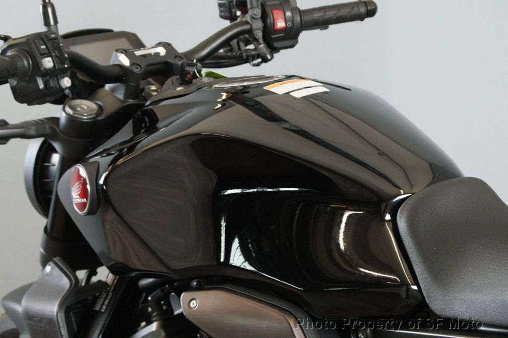 2022 Honda CB1000R ABS Black Edition One Owner! - 22790169 - 35