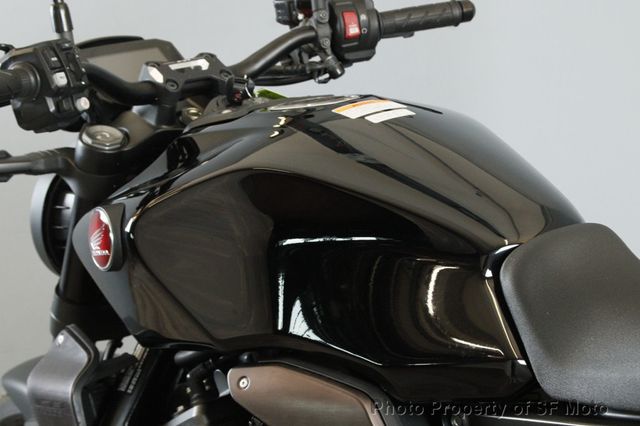 2022 Honda CB1000R ABS Black Edition One Owner! - 22790169 - 35