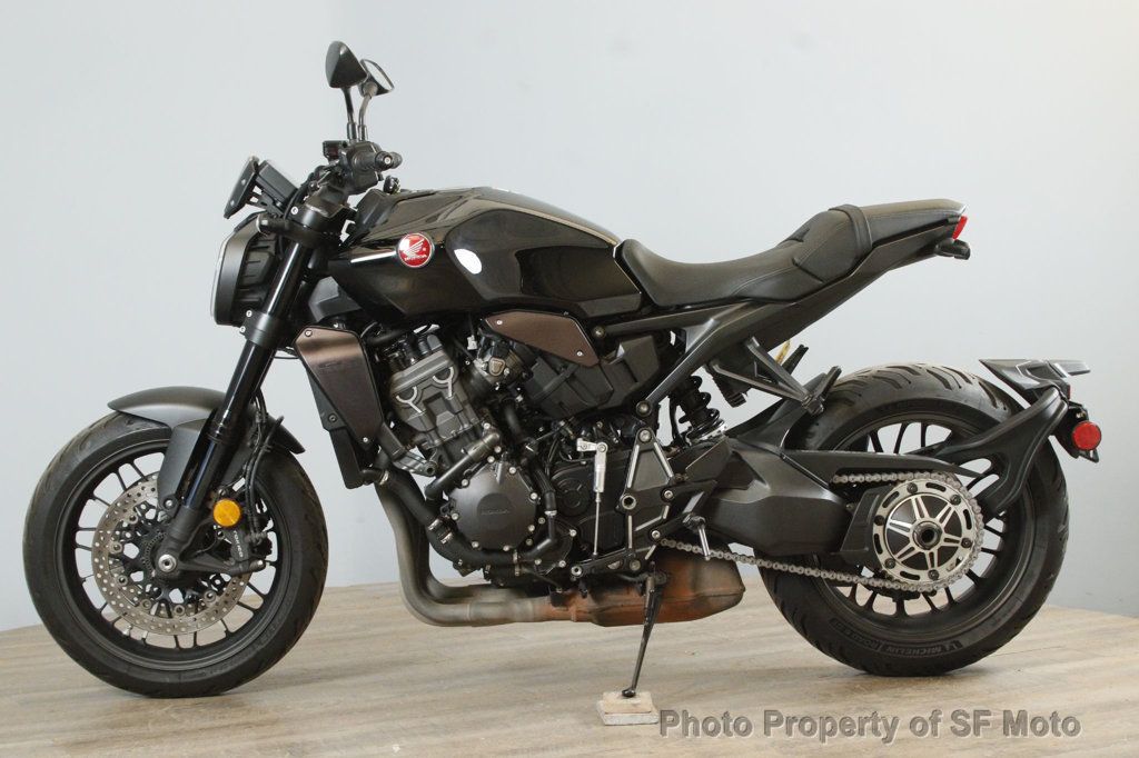2022 Honda CB1000R ABS Black Edition One Owner! - 22790169 - 3