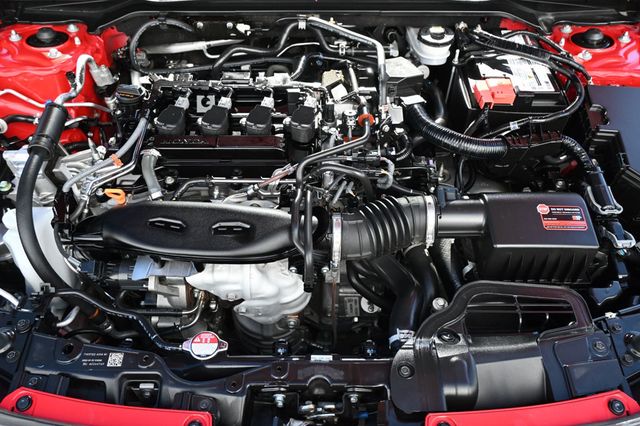 2022 Honda Civic Hatchback EX-L HPD Performance  - 22970903 - 18