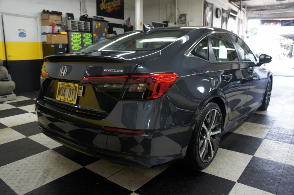2022 Honda Civic Sedan  Touring, 1-Owner, Low Mileage, Immaculate! - 23027710 - 17