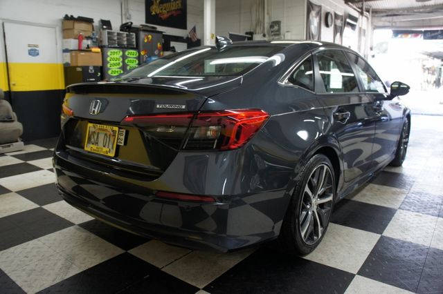 2022 Honda Civic Sedan  Touring, 1-Owner, Low Mileage, Immaculate! - 23027710 - 17