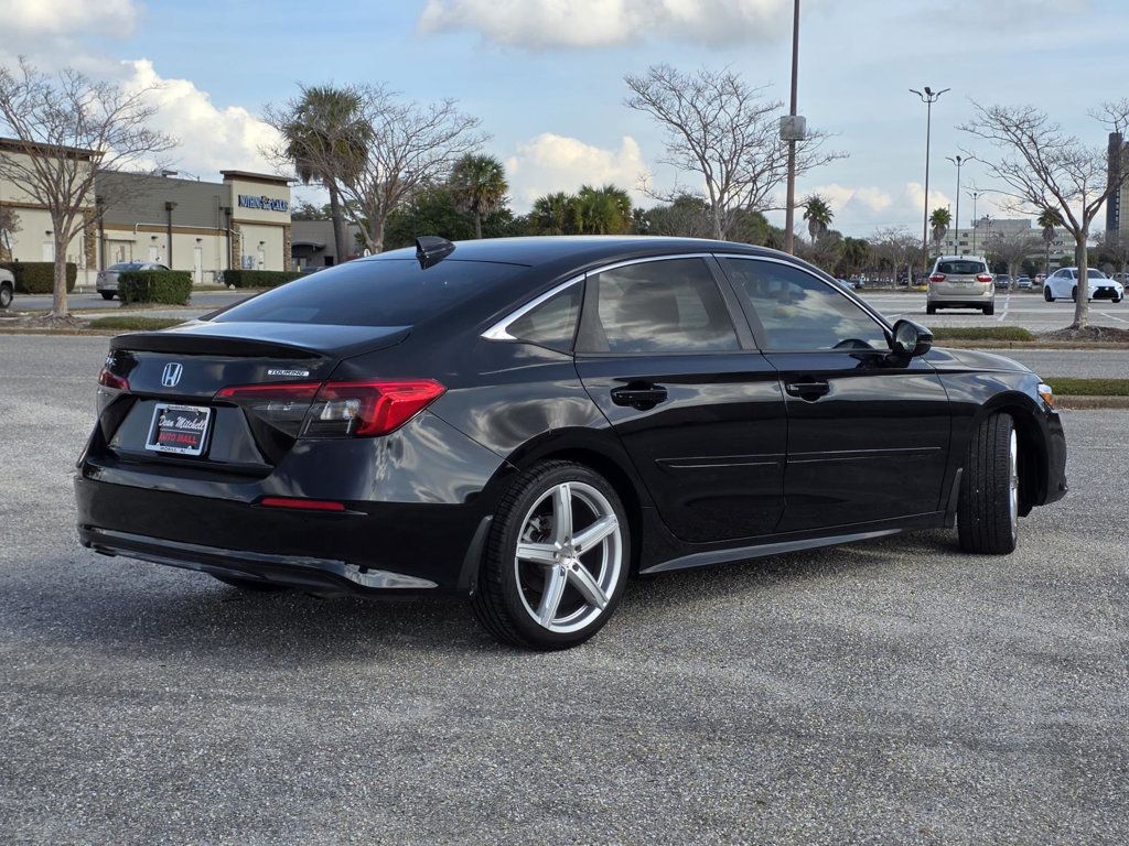 2022 Honda Civic Touring photo 3