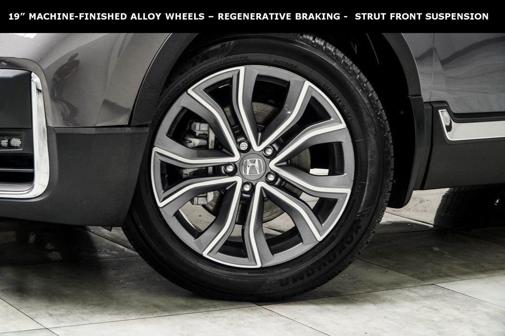 2022 Honda CR-V Hybrid Touring photo 3
